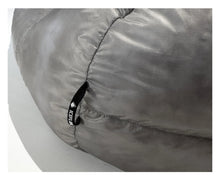 Load image into Gallery viewer, Ice Flame quilts 3 & 3/4 season