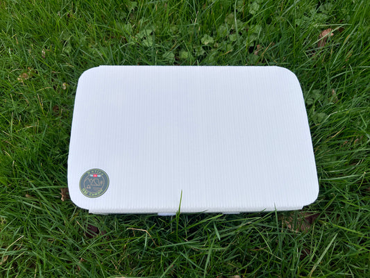 Ultralight camping table just 73 g by NOVICE WILD CAMPER