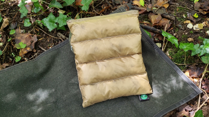 SUSSEX OUTDOORS/  INSULATED POUCH for food & batteries